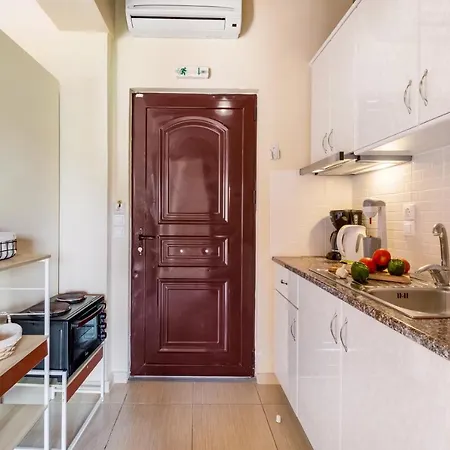 Iole Apartment *